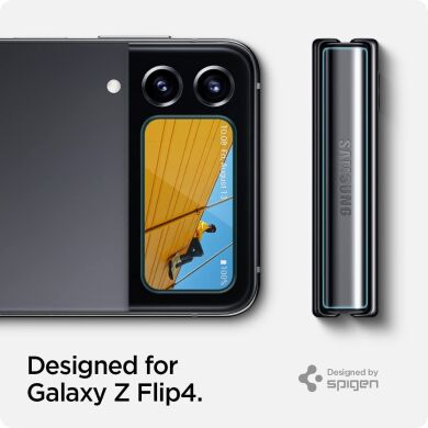 Комплект из пленки и защитного стекла Spigen (SGP) GLAS.tR Full Cover Glass + Hinge Film (2шт) для Samsung Galaxy Flip 4 - Black