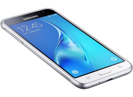 Смартфон Samsung Galaxy J3 2016 (J320) White