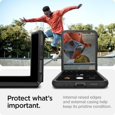 Защитный чехол Spigen (SGP) Thin Fit (FF) для Samsung Galaxy Flip 3 - Black