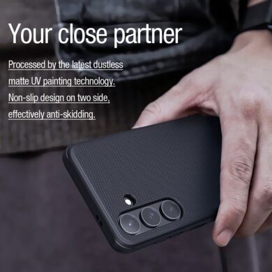 Пластиковый чехол NILLKIN Frosted Shield Pro Magnetic для Samsung Galaxy S24 - Black