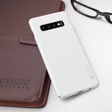 Пластиковый чехол NILLKIN Frosted Shield для Samsung Galaxy S10 Plus - White