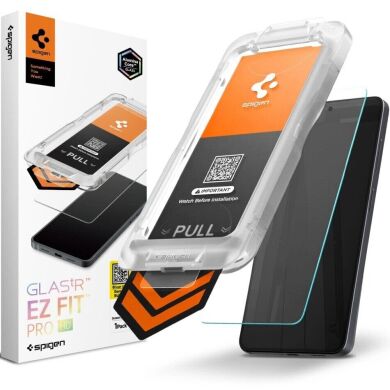 Захисне скло Spigen Glas.tR EZ Fit Pro для Samsung Galaxy S26 (S942) AGL11097