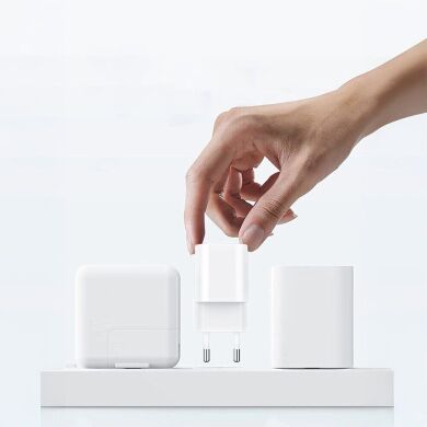 Сетевое зарядное устройство WIWU Wi-G017 GaN 33W (USB + Type-C) - White