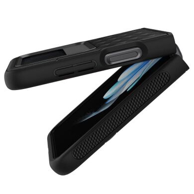Захисний чохол Caseology Parallax (FF) by Spigen для Samsung Galaxy Flip 4 - Matte Black