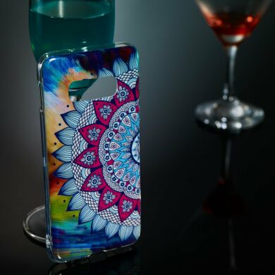 Силиконовый (TPU) чехол Deexe LumiCase для Samsung Galaxy S10e (G970) - Colorized Mandala