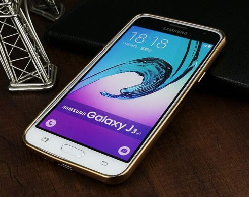 Силиконовый (TPU) чехол Deexe Glossy Border для Samsung Galaxy J3 2016 (J320) - Gold