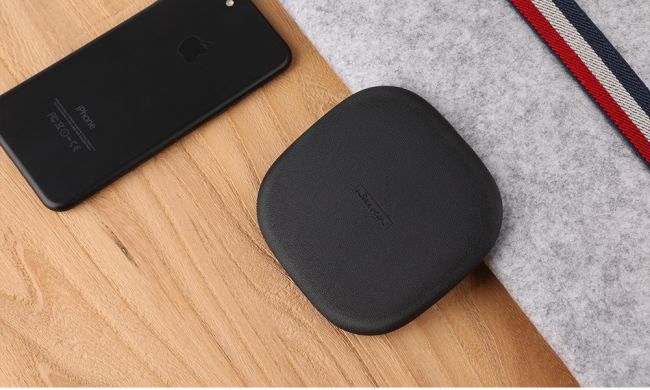 Беспроводное зарядное устройство NILLKIN MC022 LED Light Qi Fast Wireless Charger - Black