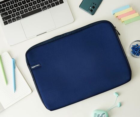 Универсальный чехол Amazon Basics Sleeve для ноутбука диагональю 15.6 дюймов (B01EFMIL4U) - Blue