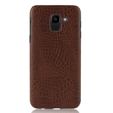 Пластиковый чехол Deexe Croco Style для Samsung Galaxy J6 2018 (J600) - Brown