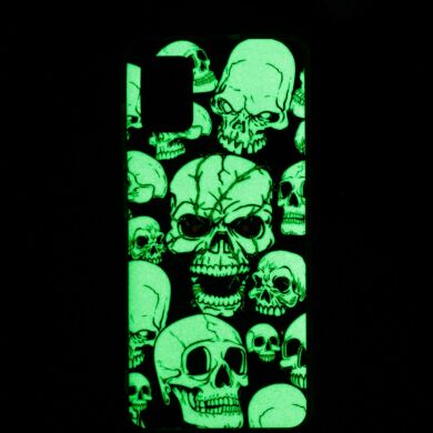 Силиконовый (TPU) чехол Deexe LumiCase для Samsung Galaxy A51 (А515) - Cool Skulls